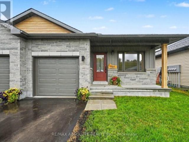 House for sale in Renfrew, Ontario