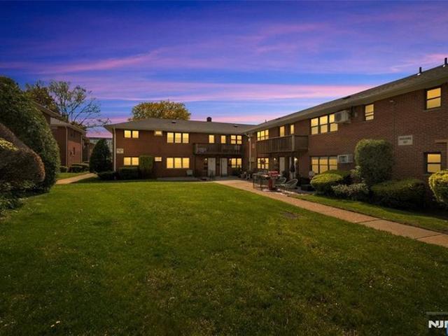 Condo for sale in Lodi, New Jersey