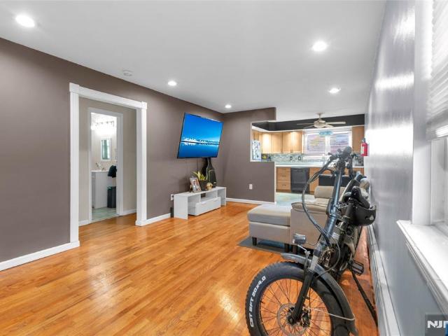 Condo for sale in Lodi, New Jersey