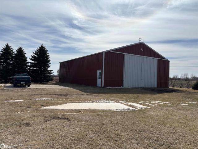 House for sale in Nora Springs