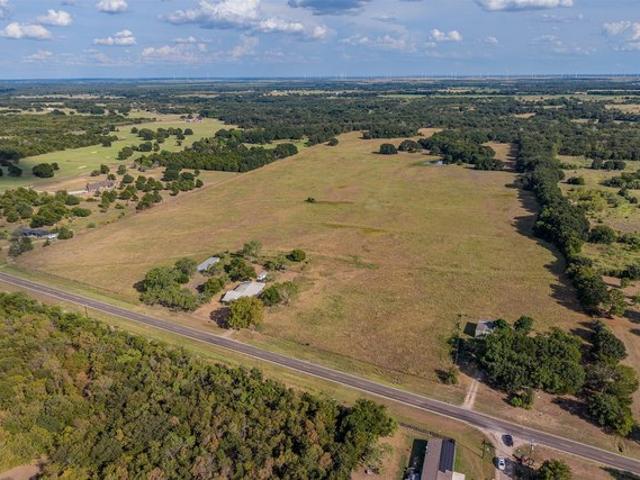 House for sale in Navarro, Texas