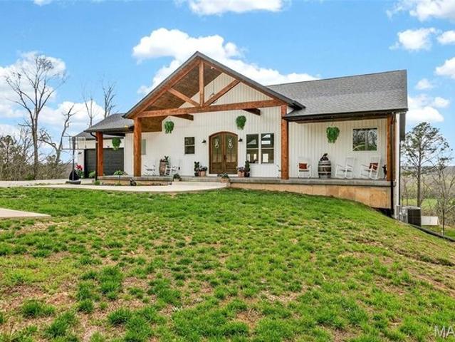 House for sale in Saint Clair, Missouri