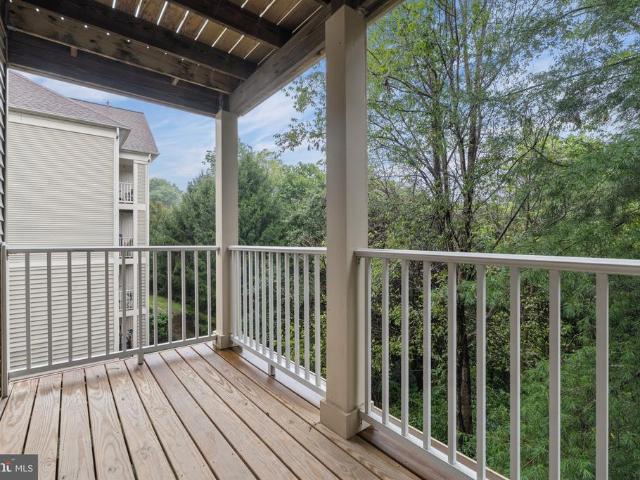 Condo for sale in Fountain Hills, Germantown