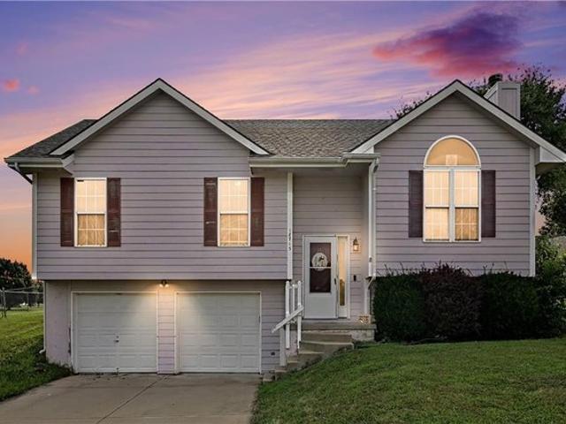 House for sale in Smithville, Missouri