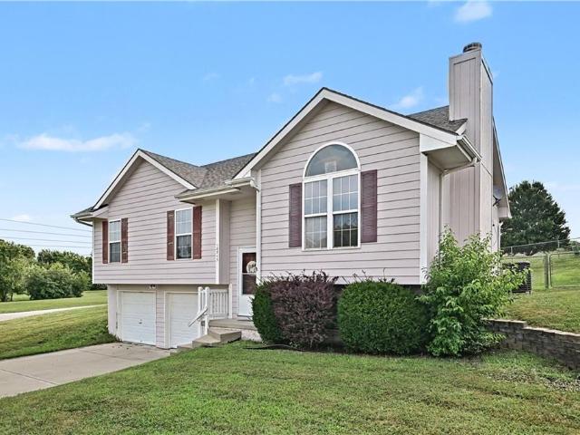 House for sale in Smithville, Missouri