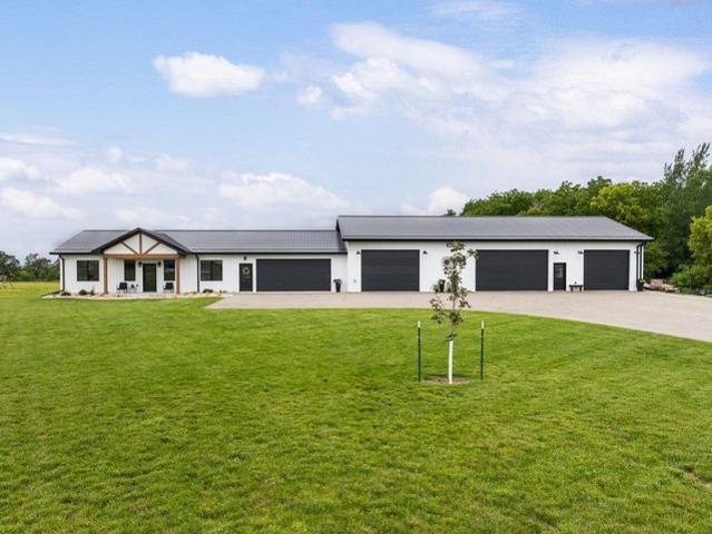 House for sale in Hazleton, Iowa