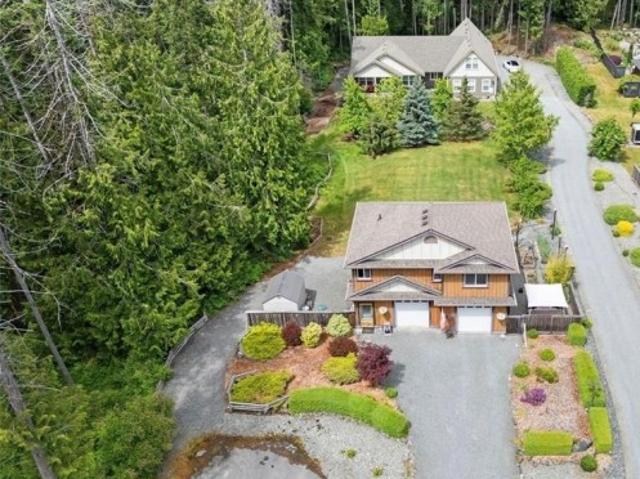 House for sale in Shawnigan Lake, British Columbia