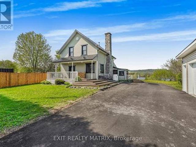 House for sale in Alfred And Plantagenet, Ontario