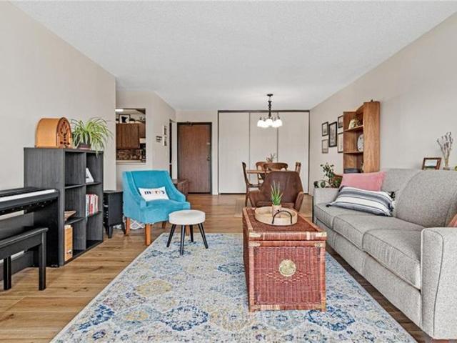 Condo for sale in Eagan, Minnesota