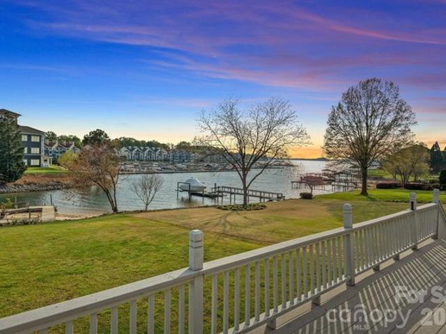 House for sale in Mecklenburg, North Carolina