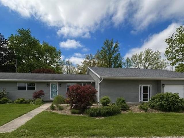 House for sale in Edgar, Illinois