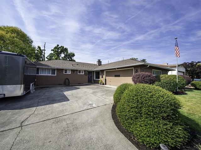 House for sale in Oregonia