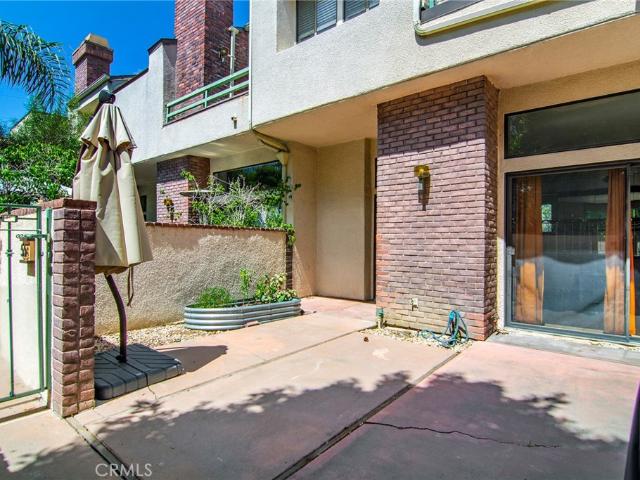 Townhouse for sale in Tarzana Neighborhood Council District, Canoga Park