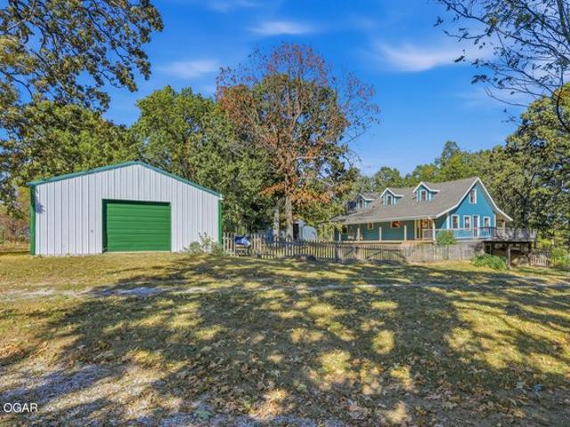 House for sale in Sarcoxie, Jasper County