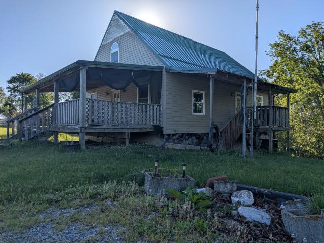 House for sale in Mount Olivet, Kentucky
