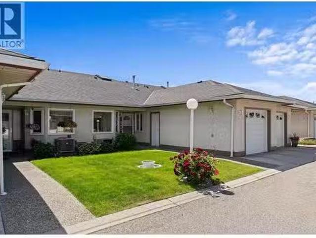 Condo for sale in Winfield, British Columbia