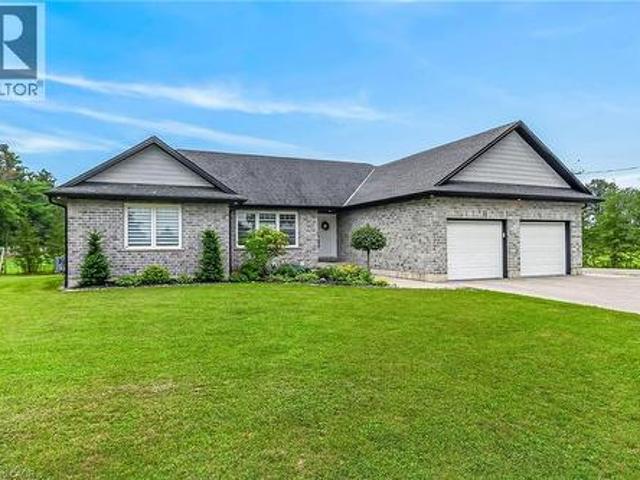 House for sale in Ontario