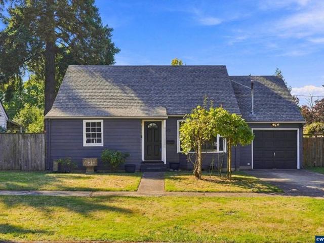 House for sale in Oregonia