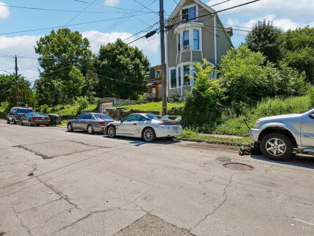 House for sale in Roselawn, Ohio