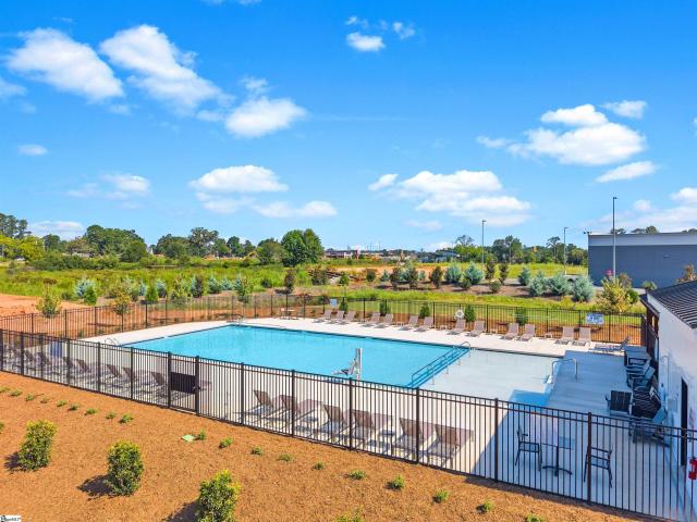 Townhouse for sale in Boiling Springs, South Carolina