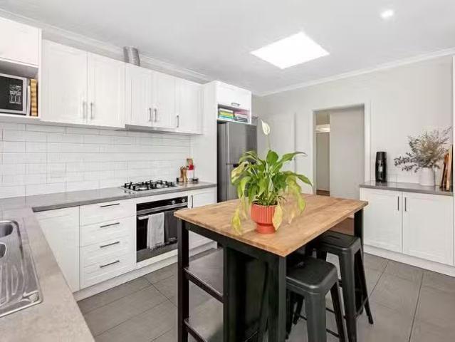 Apartment for rent in Bright
