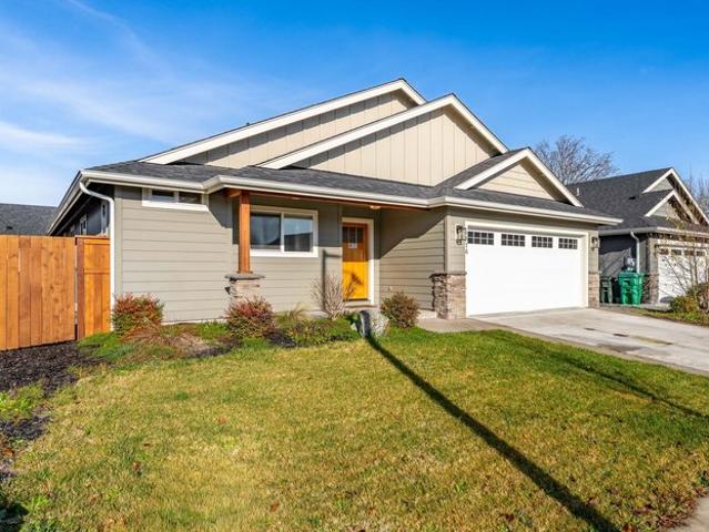 Townhouse for sale in Oregonia
