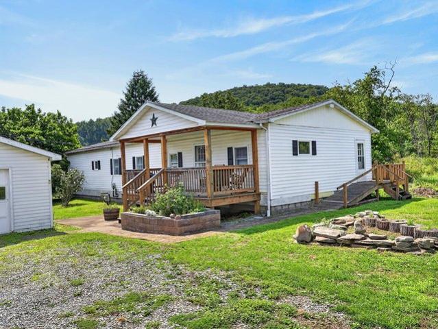 House for sale in Bradford, Pennsylvania