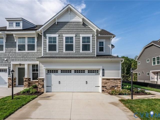 Townhouse for sale in Virginia
