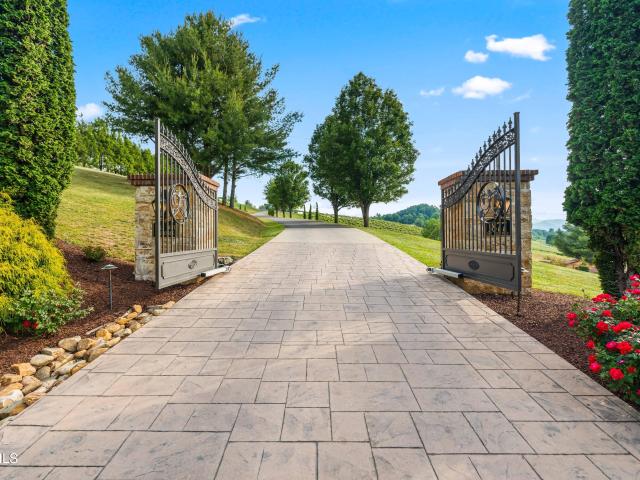 Commercial for sale in Tennessee