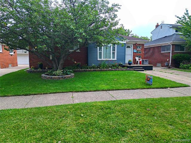 House for sale in Allen Park, Michigan