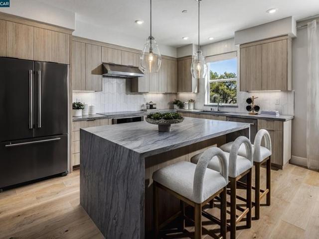 Townhouse for sale in Milpitas, California