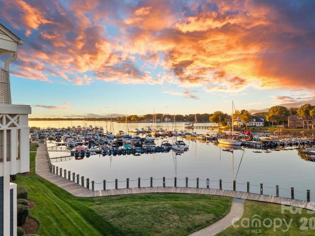 Condo for sale in Cornelius, Mecklenburg County