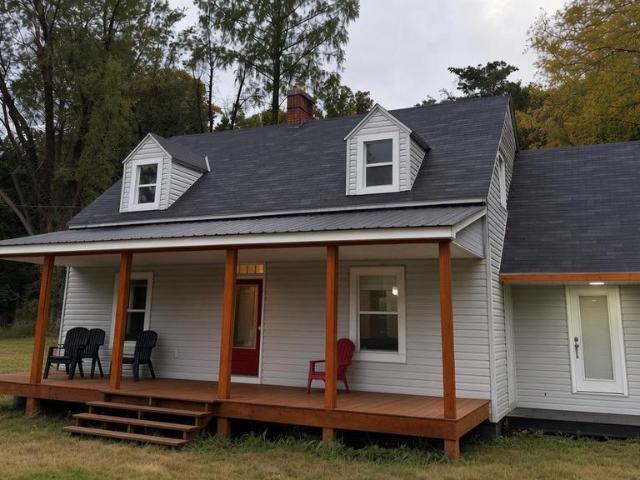 House for sale in Milam, Moorefield