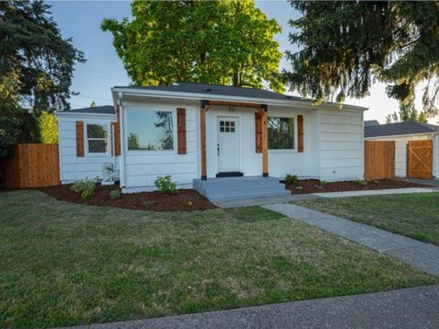 House for sale in Oregonia