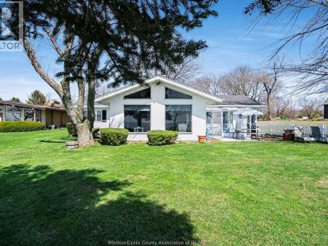 House for sale in Essex, Ontario