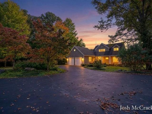 House for sale in Lowell, Kent County