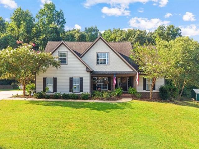 House for sale in Elmore, Alabama
