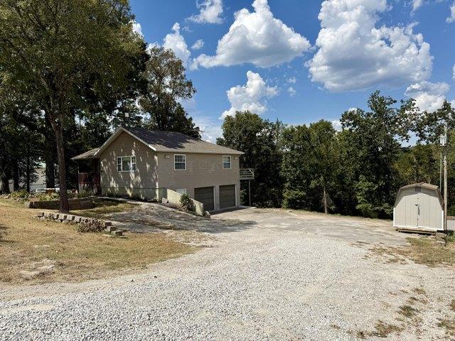 House for sale in Forsyth, Taney County