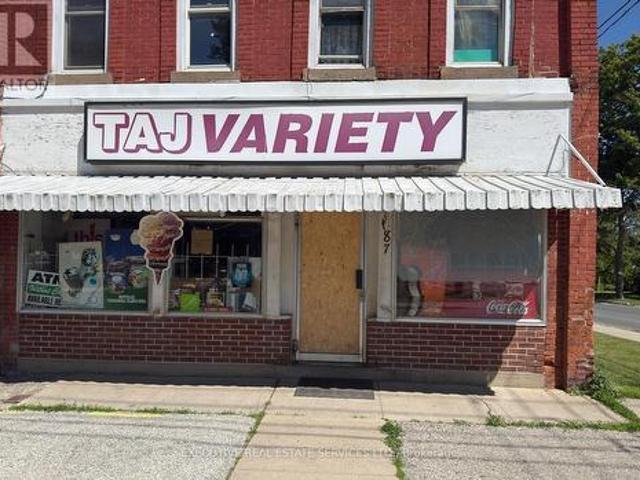 Commercial for rent in Downtown Chatham, Chatham