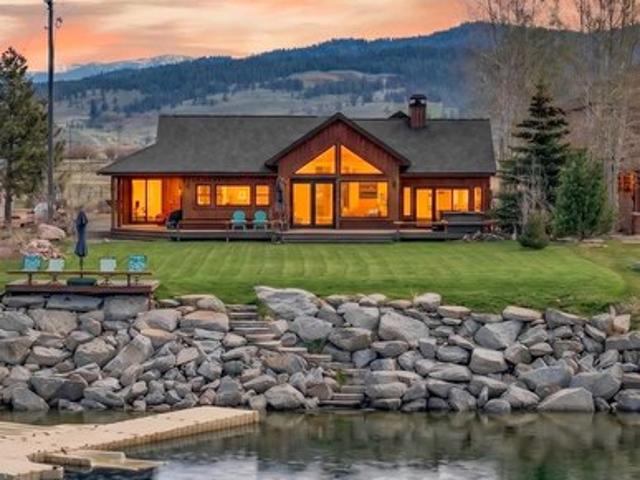 House for sale in Donnelly, Valley County