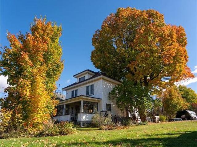 House for sale in Coal Creek, New Brunswick