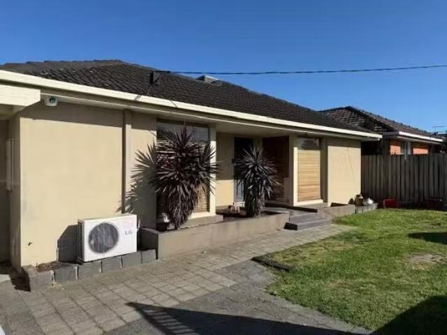 House for rent in Keilor, Victoria