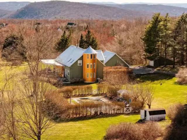 House for rent in New Milford
