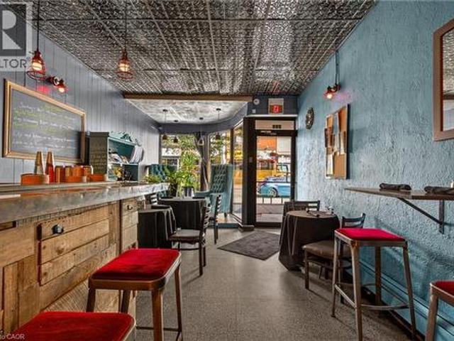 Commercial for sale in Crown Point West, Hamilton
