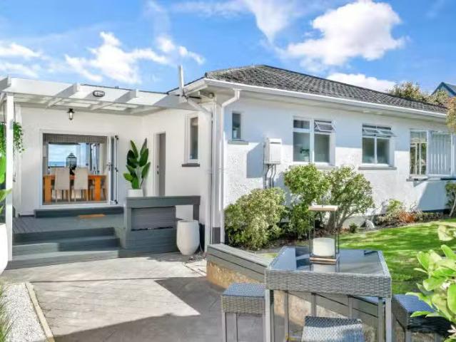 House for sale in Omokoroa, Bay Of Plenty