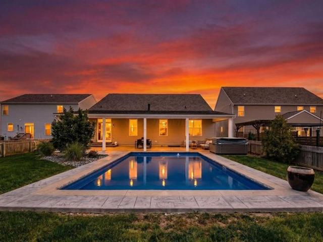 House for sale in Commercial Point, Ohio