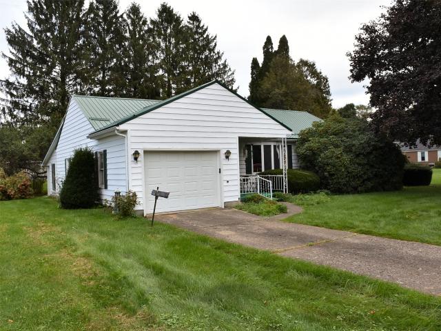 House for sale in Crawford, Pennsylvania