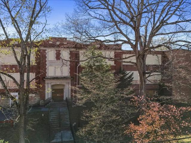 Commercial for sale in Berkeley Springs, West Virginia
