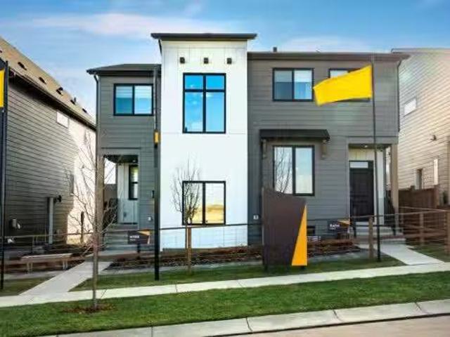 House for sale in Airdrie