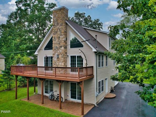House for sale in Dingmans Ferry, Delaware Township
